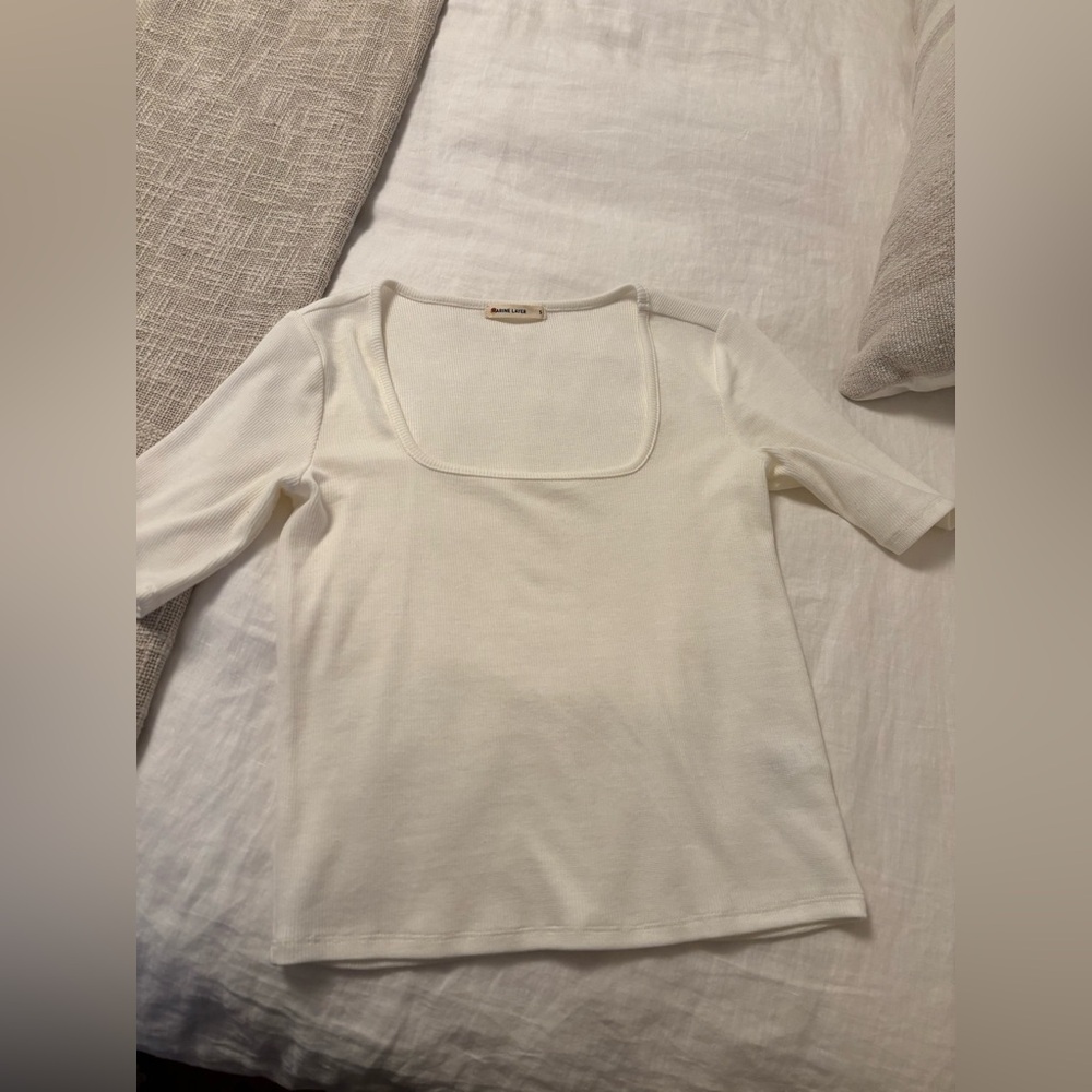 White tee